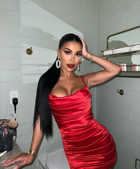 Isabel Raad セクシーモデル 写真