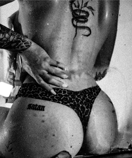 Mariborcanke アダルトモデル ギャラリー