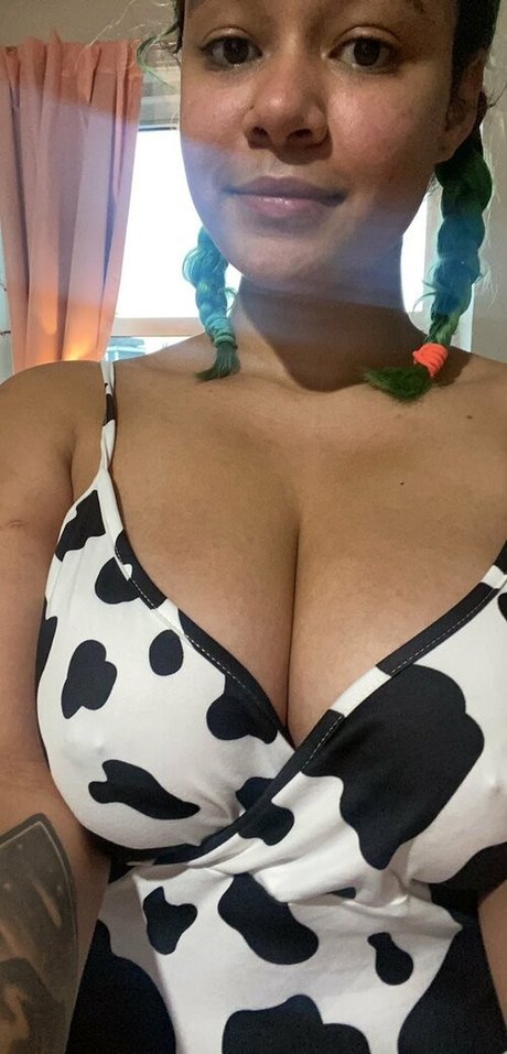 dillxxx アダルト女優 画像