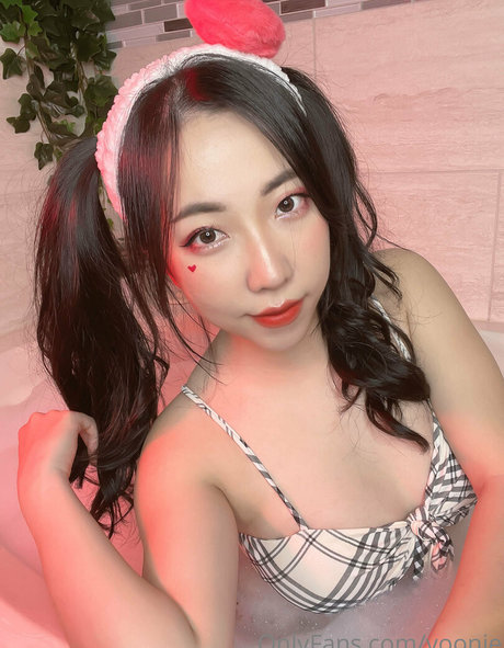 Yoonie ポルノスター 可愛い アーカイブ