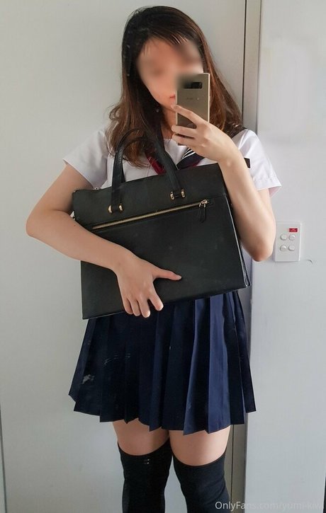 Yumi Kiwi ポルノスター ベスト ギャラリー