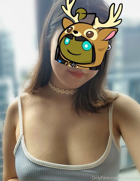 Yumi Kiwi スター 裸 写真