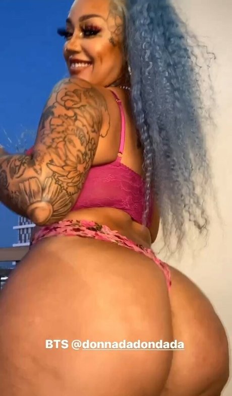 スペードのクイーン オンリーファンズ ホットセックス ギャラリー