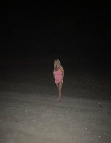 赤毛の痩せたオンリーファンズ 美しいポルノ 画像