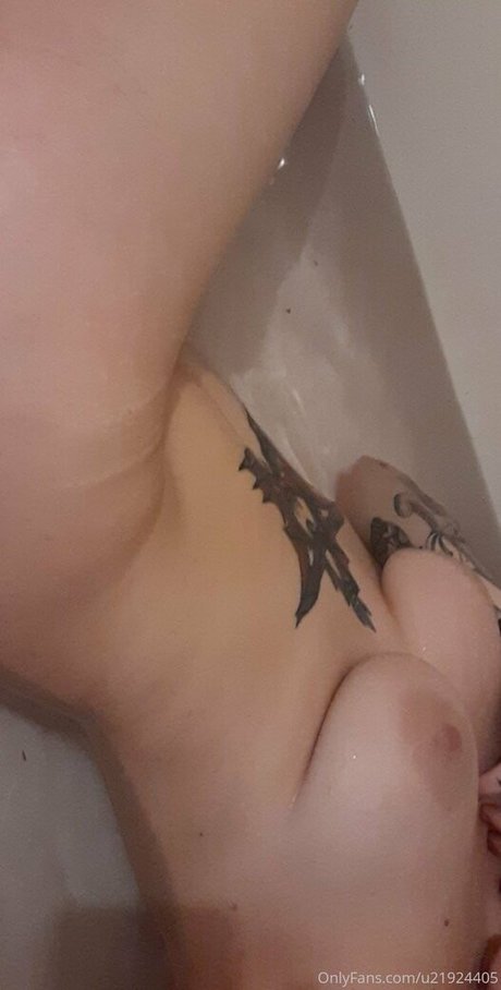 venomroseexotic 裸モデル 写真