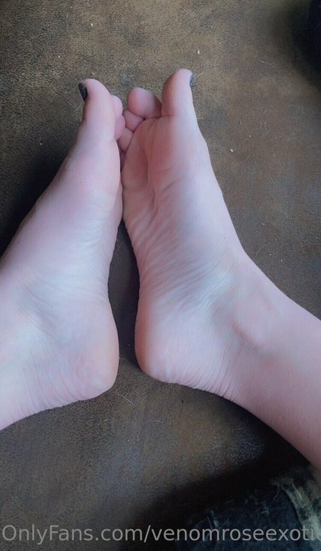 足 熟女 オンリーファンズ 美しいxxx 写真