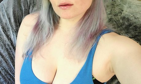 濃厚なヌードオンリーファンズ 無料ポルノ ギャラリー