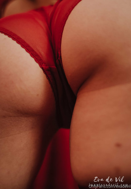 EvaDeVil ホットなスター 写真