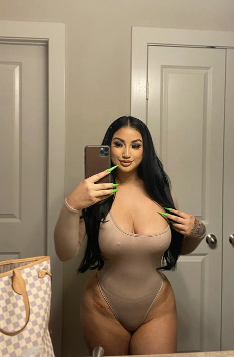 Sarahsoho セックスモデル 画像