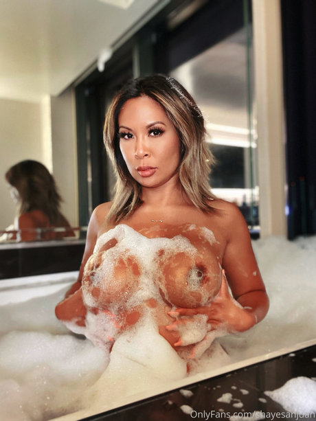 エモな痴女オンリーファンズ xxx 写真