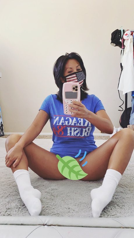 フィリピン人オンリーファンズ 美しい裸 画像