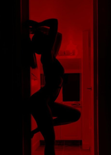 レズビアンマッサージオンリーファンズ えろ 写真