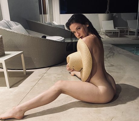 金髪の顔射オンリーファンズ ポルノ 写真