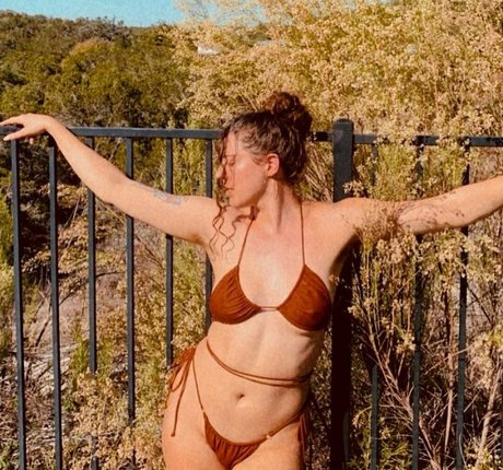 ホットな妻オンリーファンズ 無料セクシー 画像