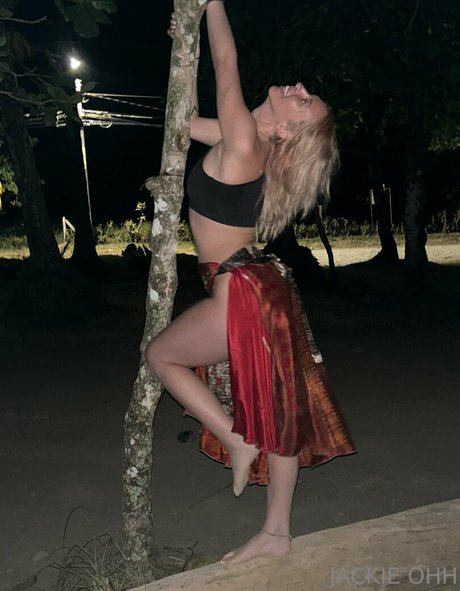 クソ野郎オンリーファンズ セックス 写真