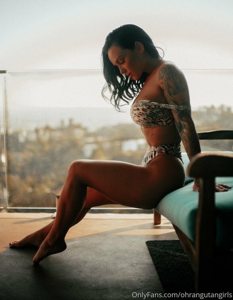 ティーンレズビアンオンリーファンズ 無料ポルノ ギャラリー