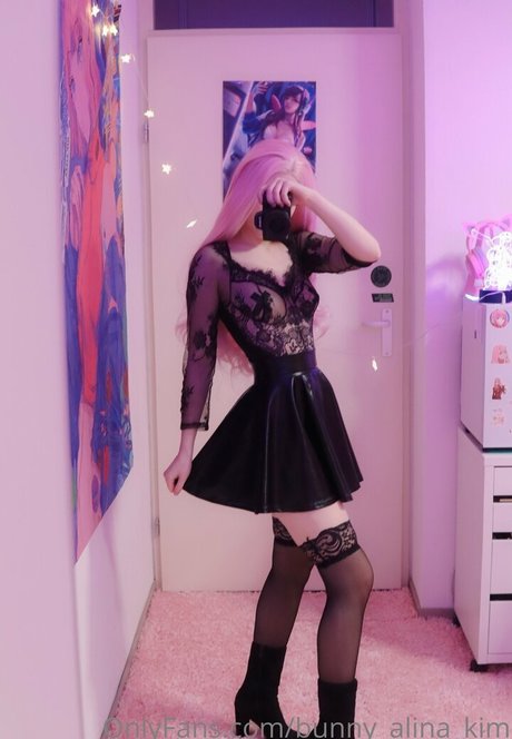 Alina Kim 美しいポルノスター 写真