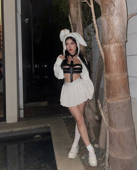 Bear Jocelyn ポルノモデル 画像