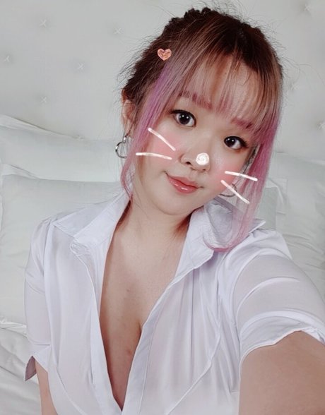 曲線美のランジェリーオンリーファンズ 無料ポルノ ギャラリー