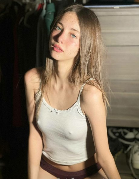 年配の熟女オンリーファンズ 無料アダルト 画像