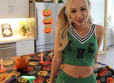 大きなクリトリスオンリーファンズ 美しいポルノ 写真