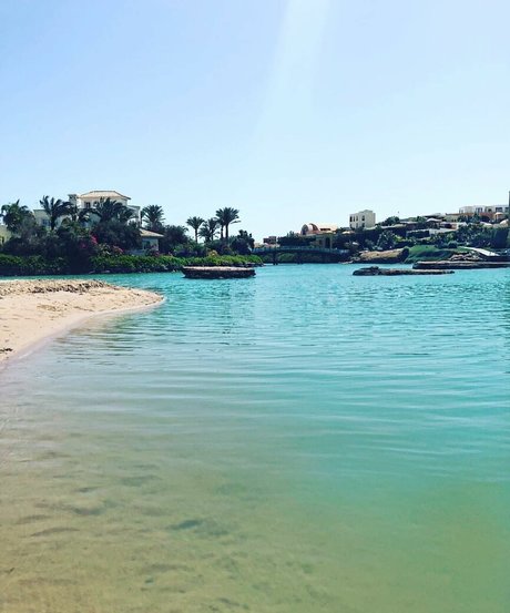 熟女の足オンリーファンズ 無料 画像