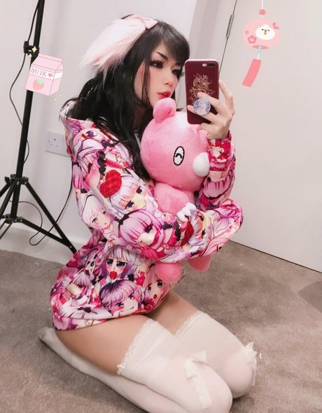 熟女の足オンリーファンズ 美しい 画像