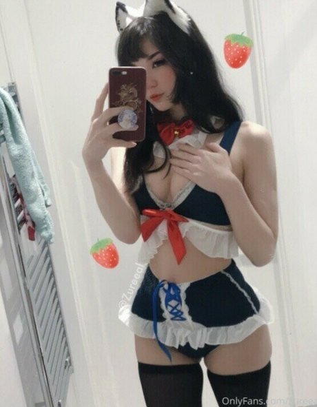 裸の女の子オンリーファンズ セクシーヌード 写真