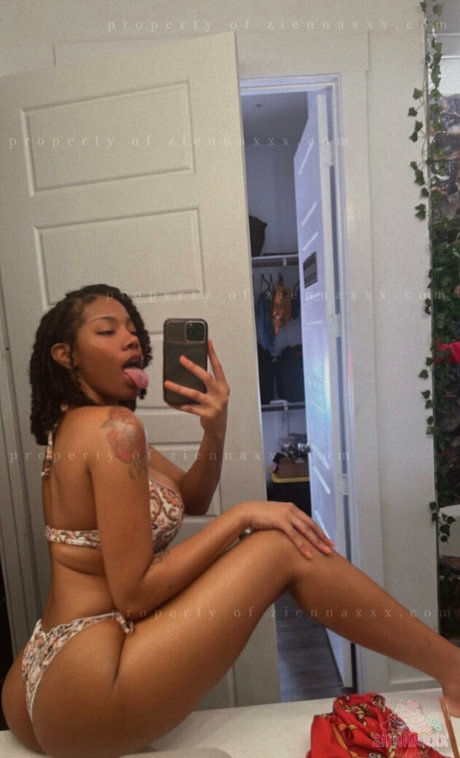 ミラーセルフィーオンリーファンズ 無料アダルト ギャラリー