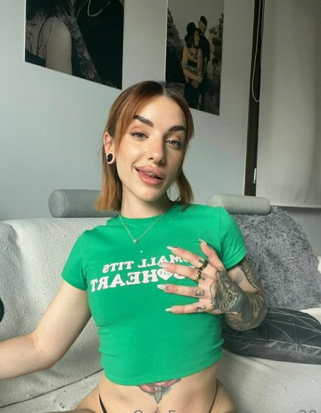 prvega28 スター ヌード アーカイブ