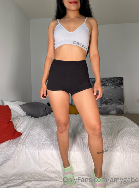 AmyGabe 独占スター 写真