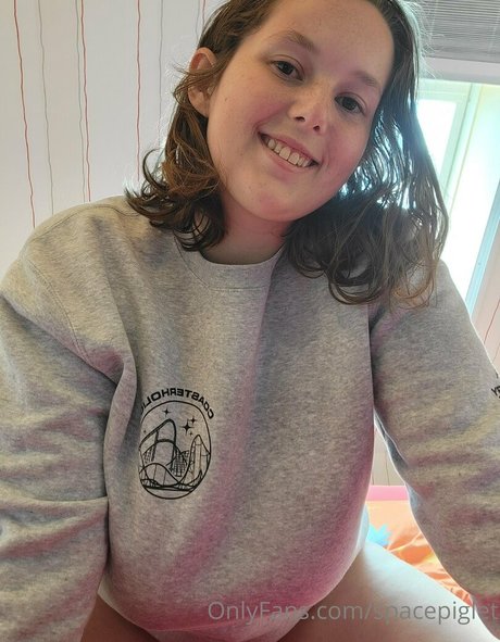 spacepiglet 無料女優 画像