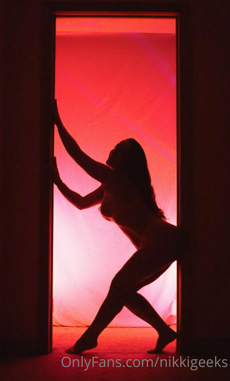 ビキニプリンセスオンリーファンズ セクシーヌード 画像