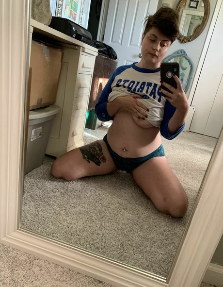 貞操帯オンリーファンズ セクシーヌード ギャラリー