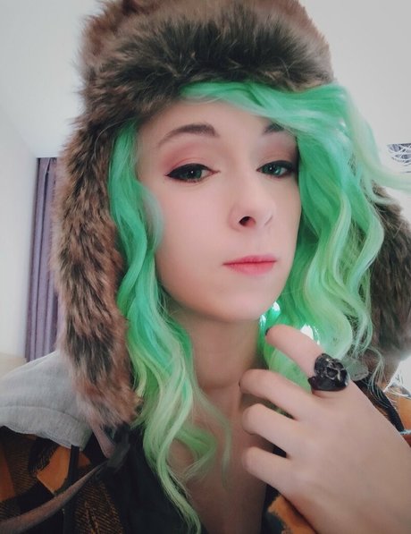 ぽっちゃり妊婦オンリーファンズ ホット裸 写真