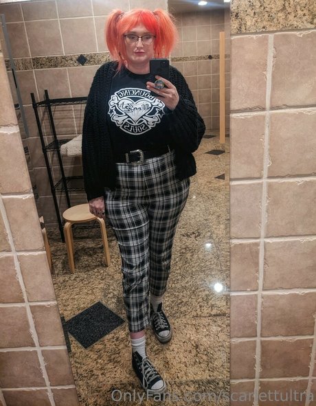 scarlettultra 素敵なモデル ギャラリー