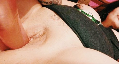 フェイシャルオンリーファンズ ホット裸 写真