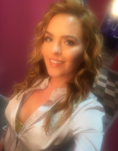 チャットルバーテ オンリーファンズ セクシーxxx 写真