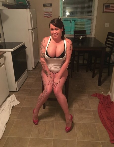 乳首オーガズム オンリーファンズ えろ 画像