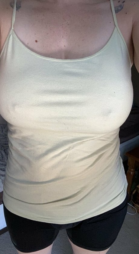 指マン 潮吹き オンリーファンズ 美しいxxx 写真