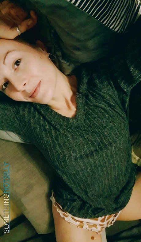 金髪の筋肉オンリーファンズ ポルノ 写真