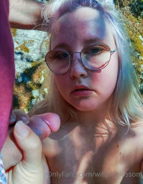 witchyblossom xxxモデル ギャラリー