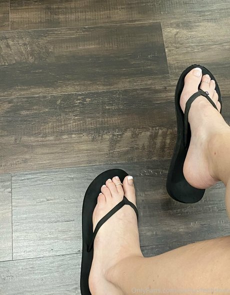 sashasfeetishxo ポルノスター 美しい 画像