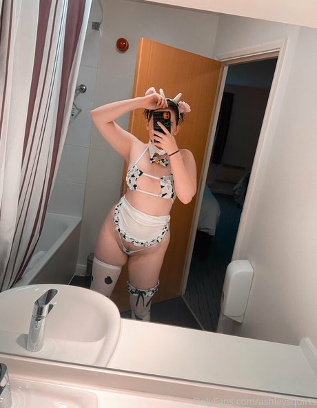 デカ尻ティーンオンリーファンズ ポルノグラフィック 写真