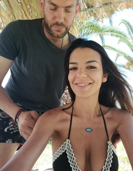 Nikoletta Ralli ポルノスター 裸 写真