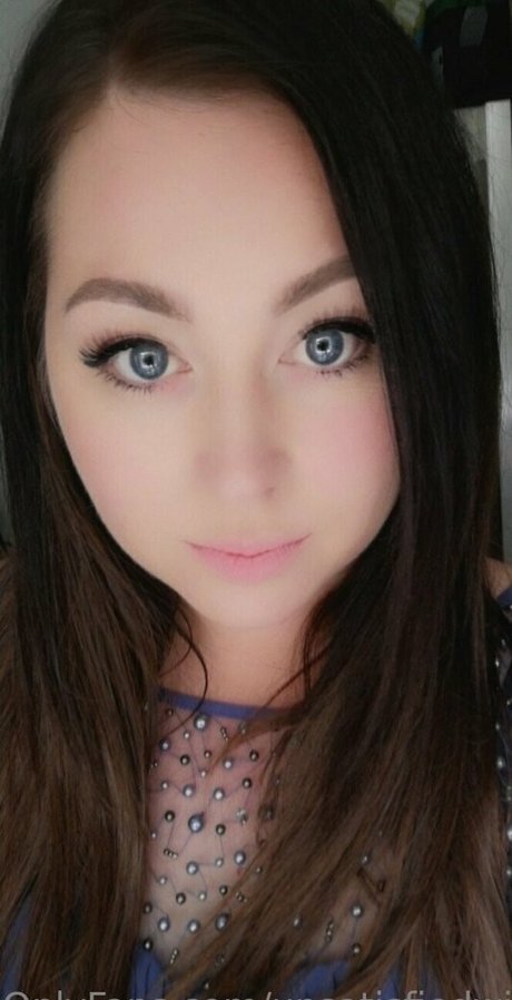 unsatisfiedwifey アダルトモデル 写真