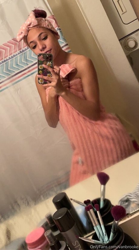 Vanbrooke 素敵なポルノスター アーカイブ