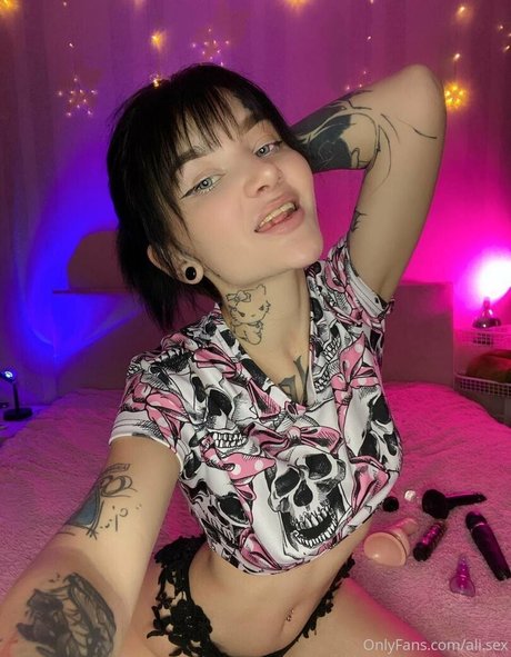 ali sex ポルノスター ヌード 画像