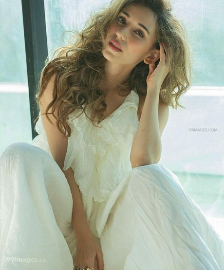 ビキニプリンセスオンリーファンズ 無料裸 写真