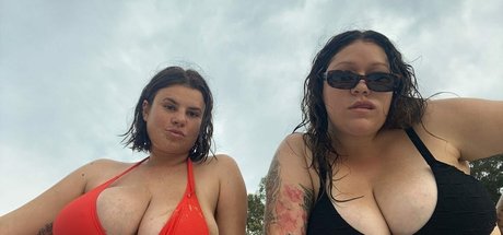 Mirra R ヌードのポルノスター アーカイブ